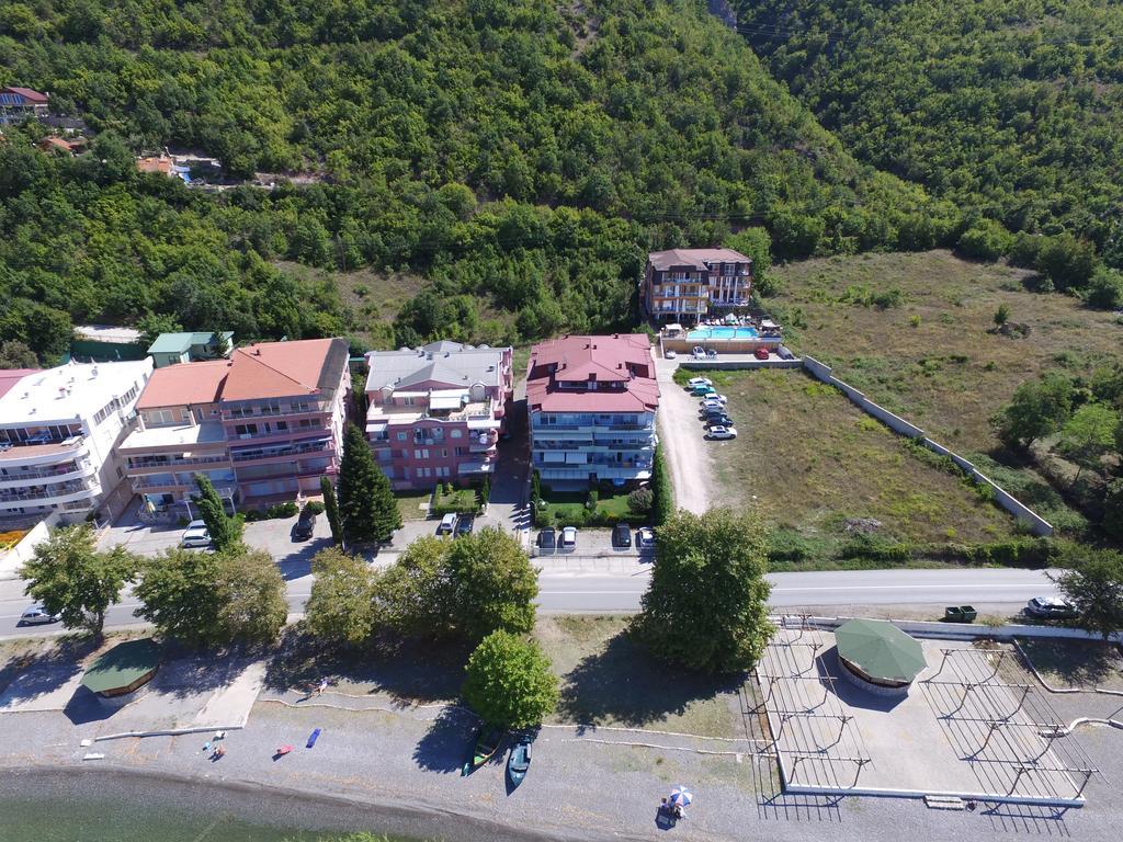 Gjole Apartments Lagadin Eksteriør bilde